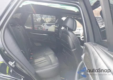 2015 BMW X5 xDrive50I z USA, uszkodzony, nr VIN 5UXKR6C52F0J77987